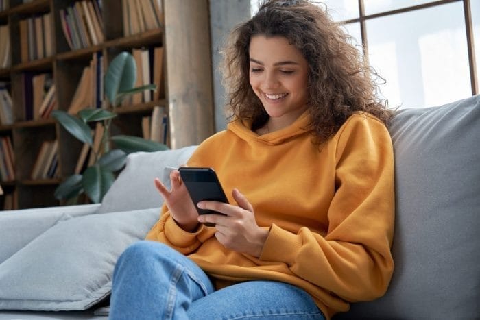 Should You Send Guests Their Checkout Instructions with the House Rules?