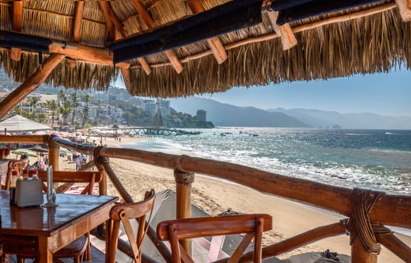 Short-Term Rental Market Analysis: Top Hotspots and Trends for 2025
