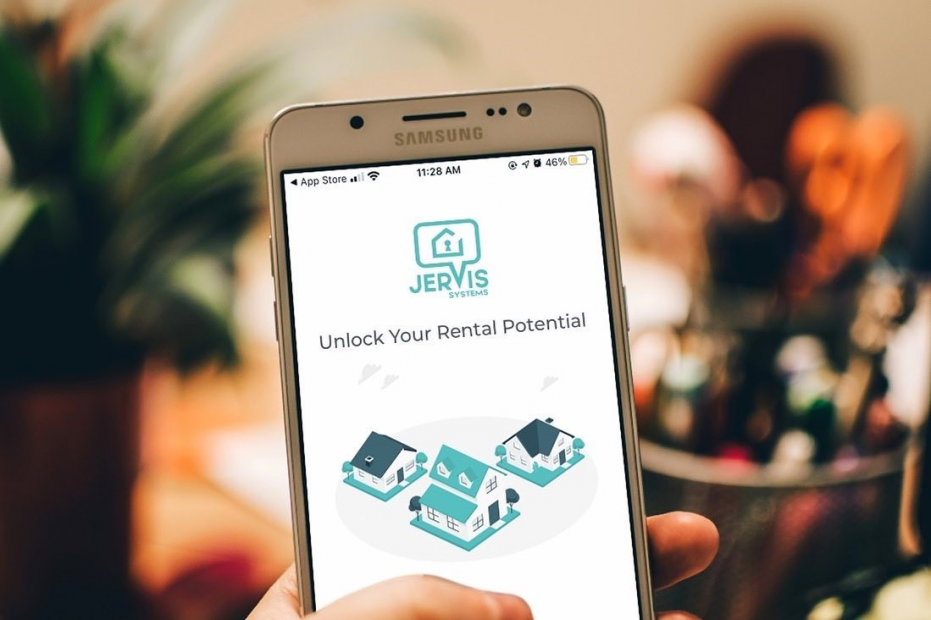 ervis Systems can be easily connected to your existing smart locks and garage doors, automating access for guests, cleaning companies, friends, and family.